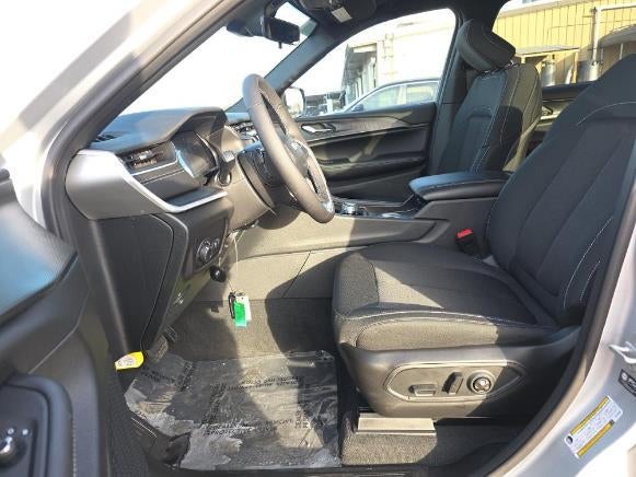 2025 Jeep Grand Cherokee L Laredo X