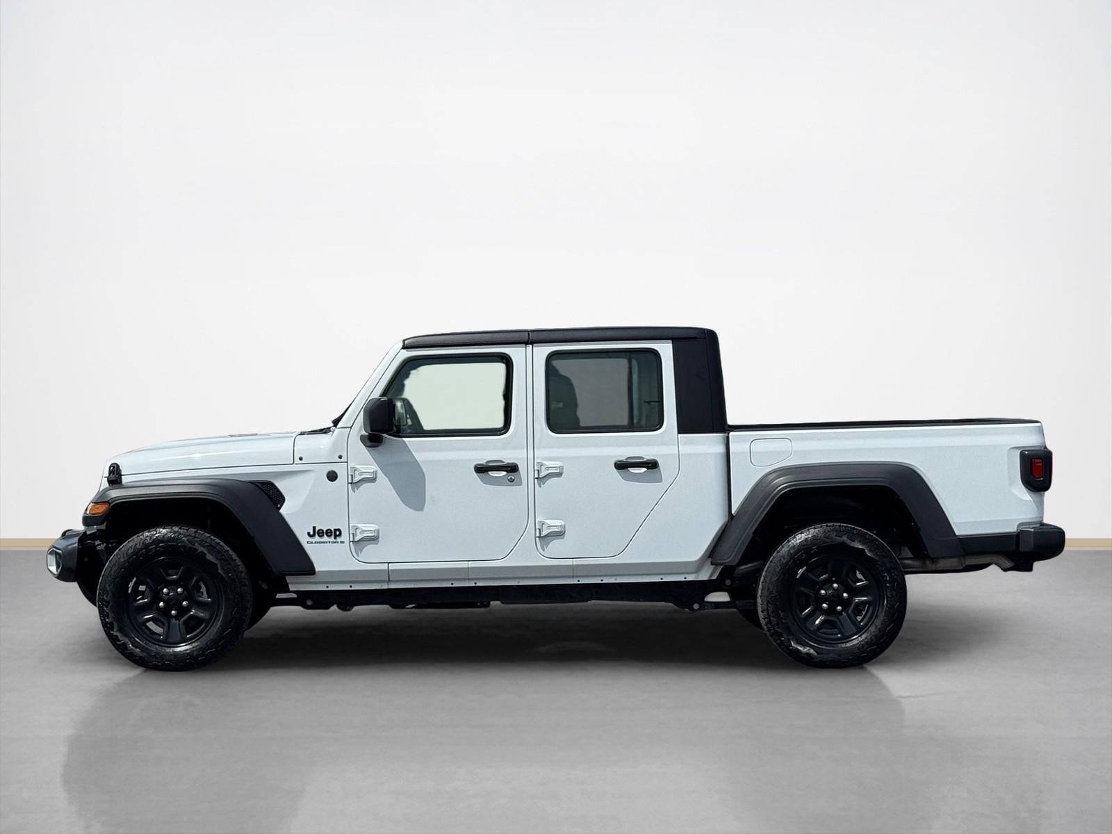 2024 Jeep Gladiator Sport photo 4