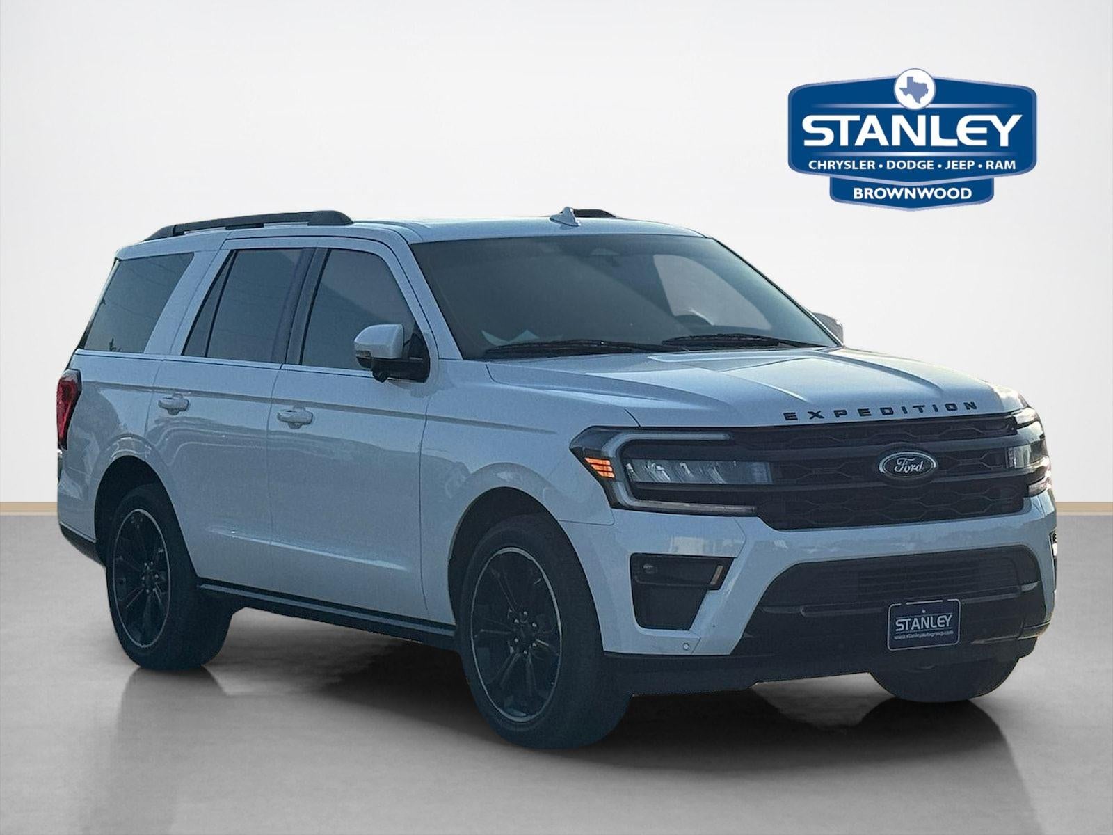2023 Ford Expedition Limited's photo