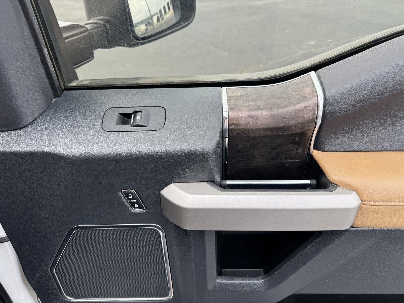 2022 Ford Super Duty F-250 SRW LARIAT