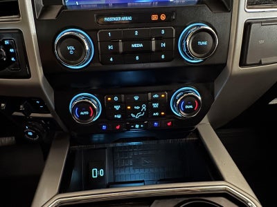 2021 Ford Super Duty F-350 DRW LARIAT