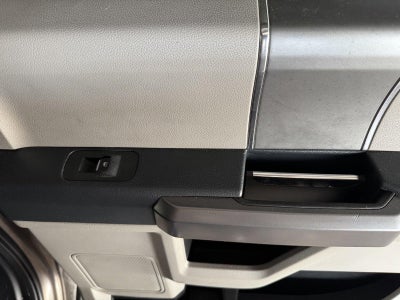 2022 Ford Super Duty F-350 DRW XLT