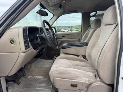 2004 Chevrolet Silverado 2500HD LS