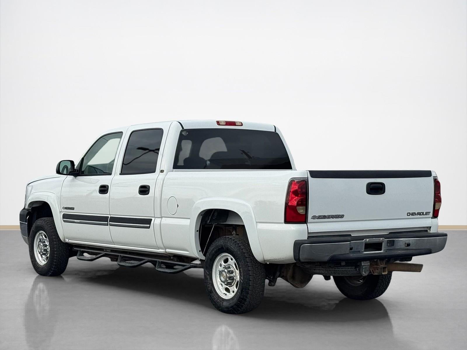 2004 Chevrolet Silverado 2500HD LS