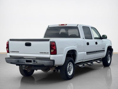 2004 Chevrolet Silverado 2500HD LS