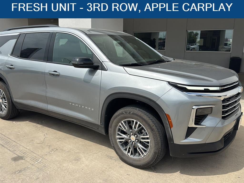 2025 Chevrolet Traverse FWD LT's photo