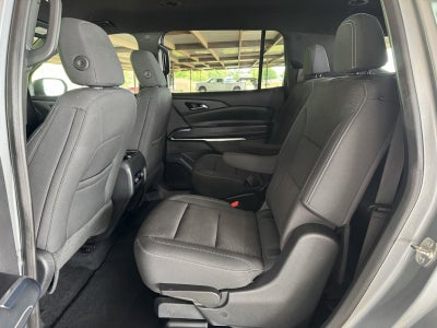 2025 Chevrolet Traverse FWD LT