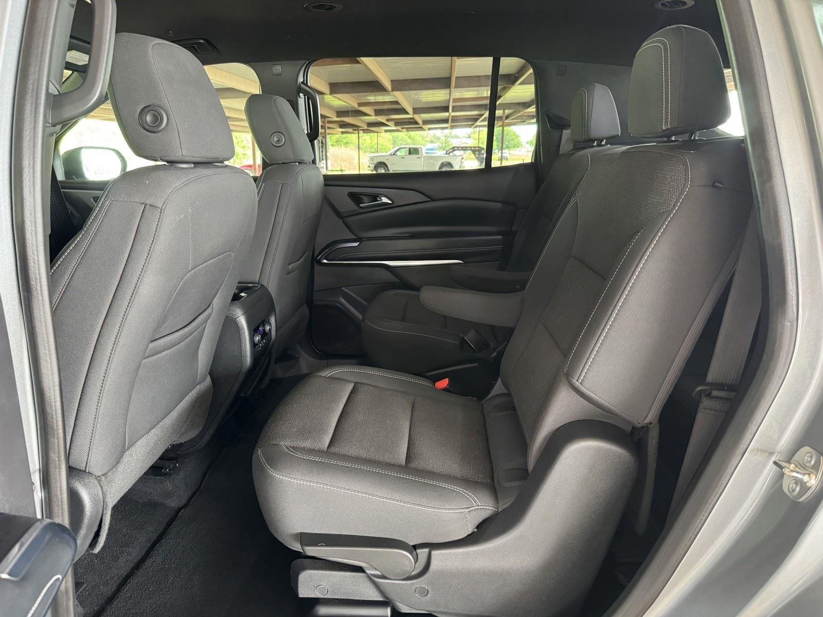 2025 Chevrolet Traverse FWD LT