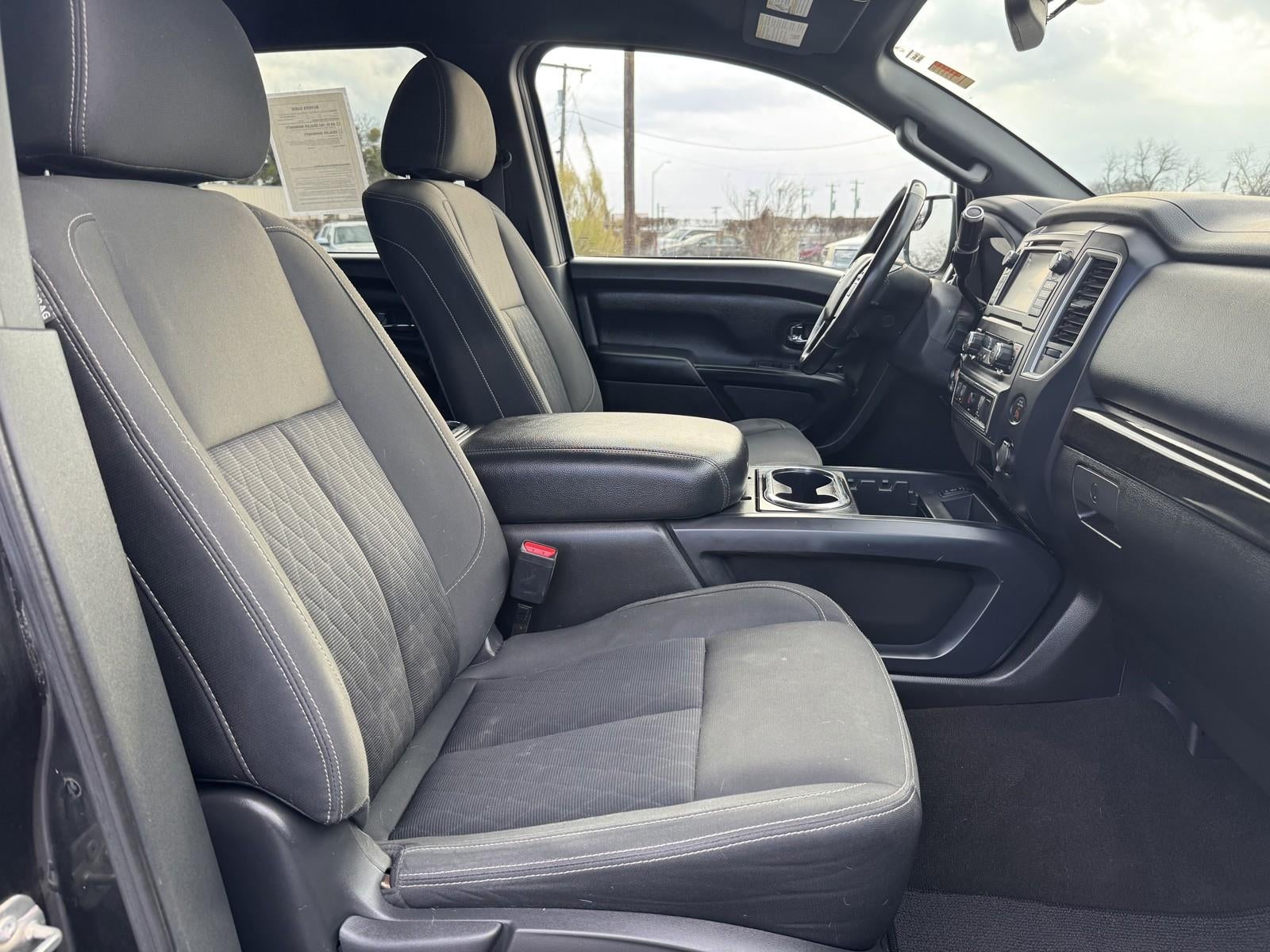 2019 Nissan Titan SV