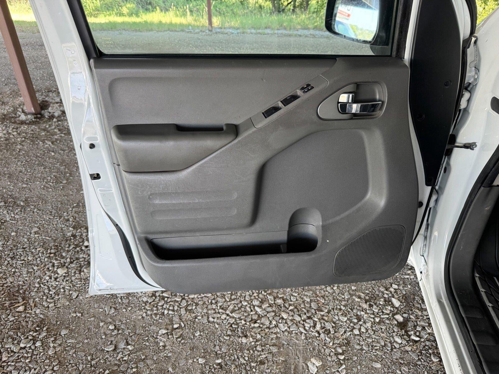 2016 Nissan Frontier SV