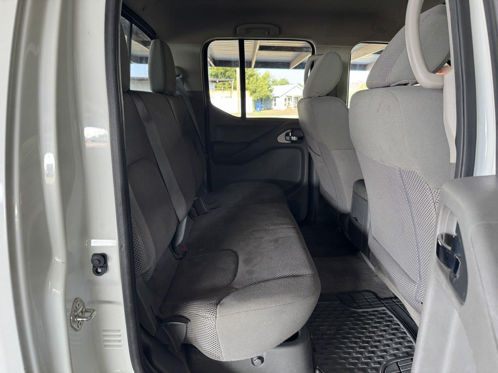 2016 Nissan Frontier SV