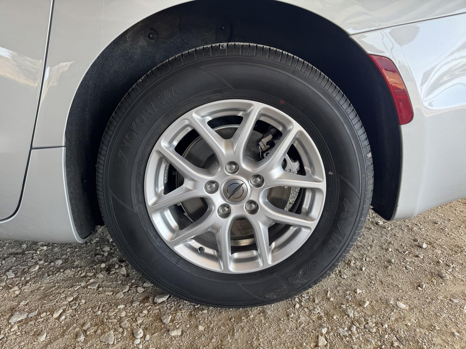 2024 Chrysler Pacifica Touring L