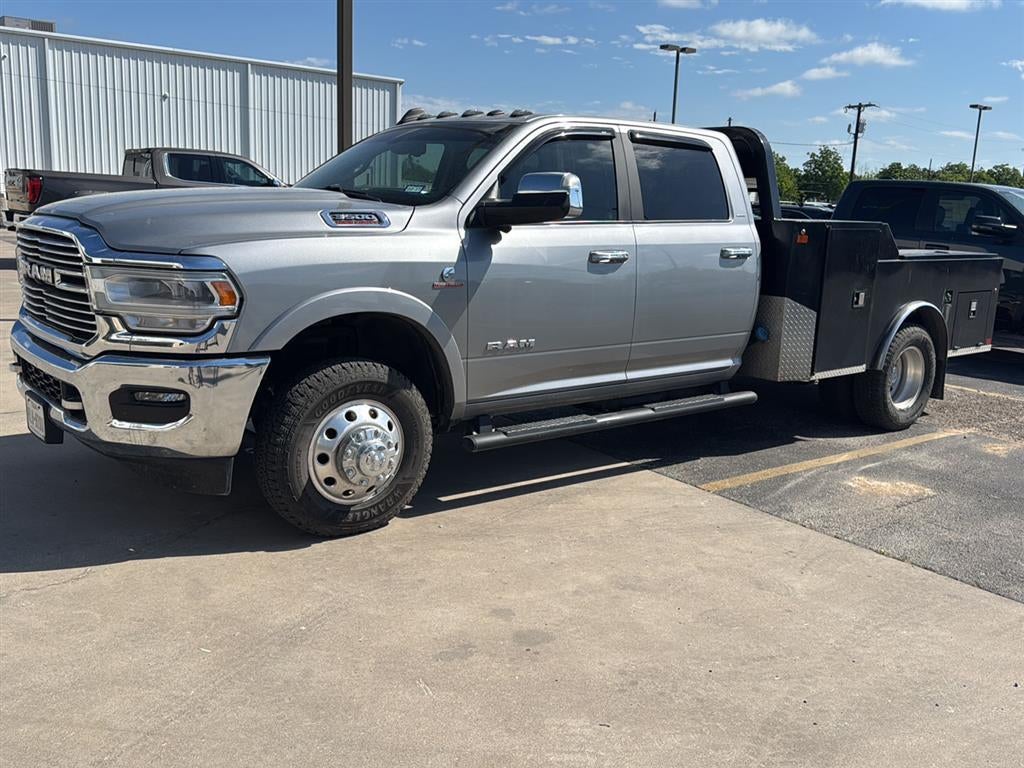 2022 RAM 3500's photo