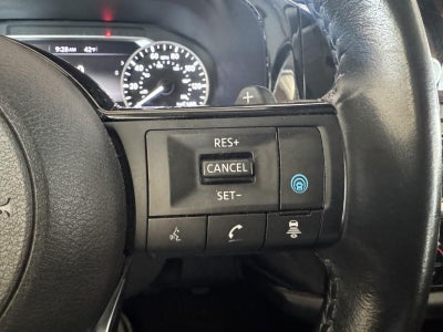 2022 Nissan Pathfinder SV