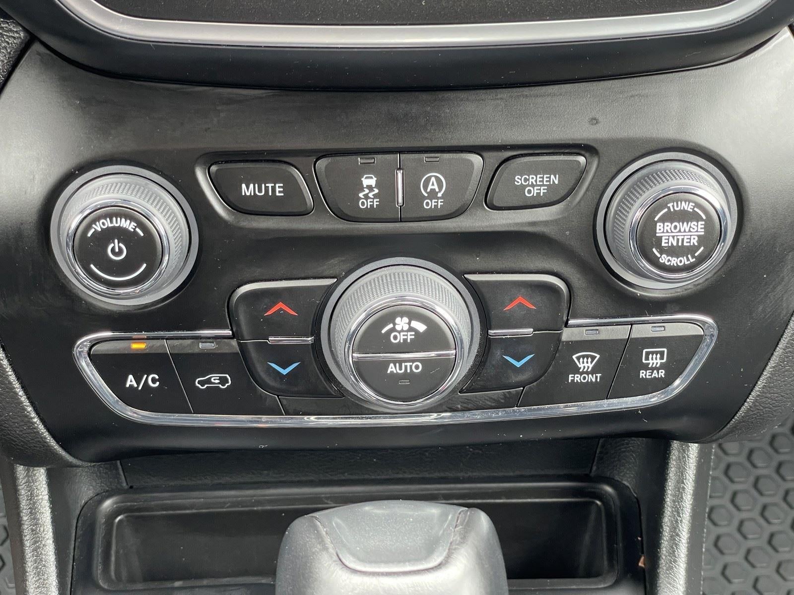 2022 Jeep Cherokee Trailhawk