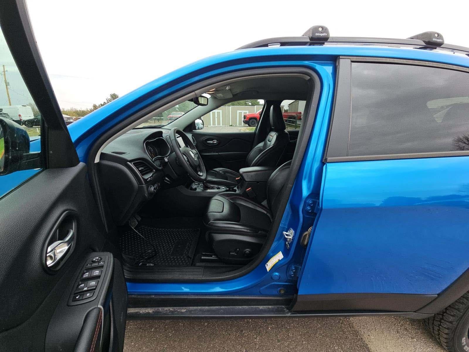 2022 Jeep Cherokee Trailhawk