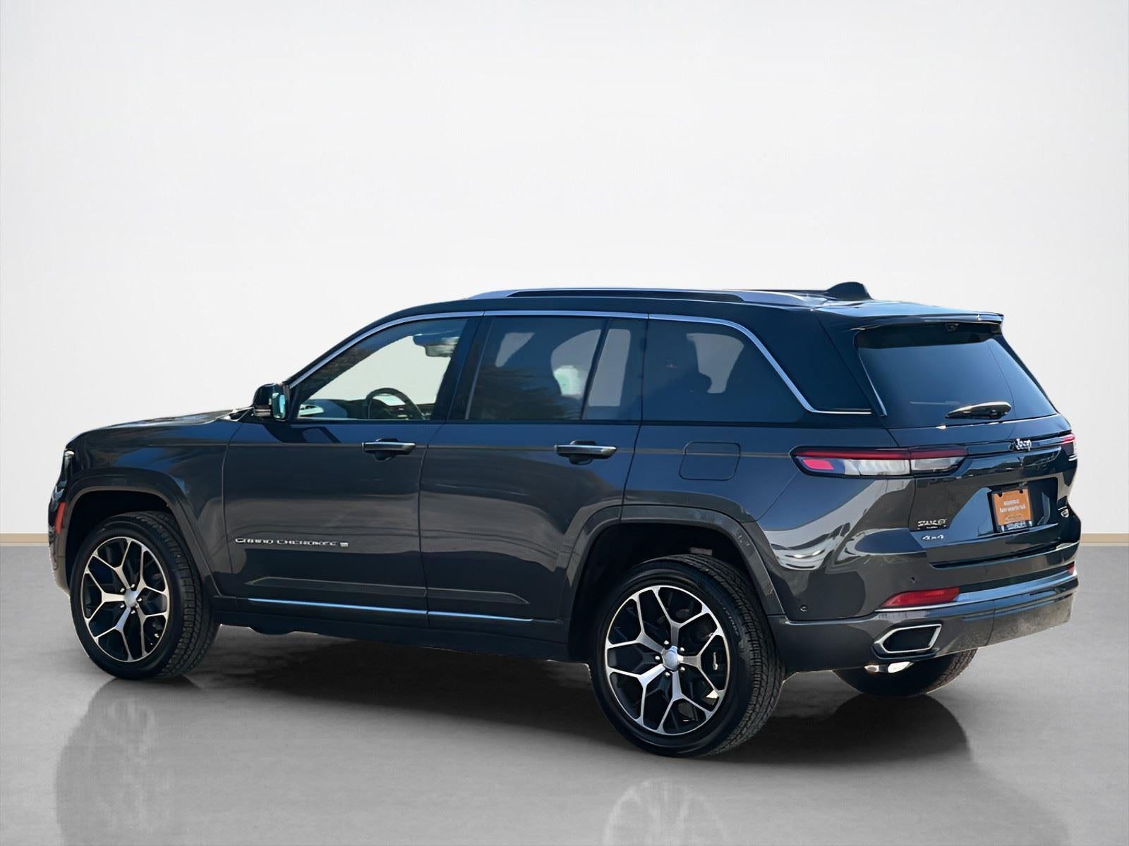 2022 Jeep Grand Cherokee Summit Reserve