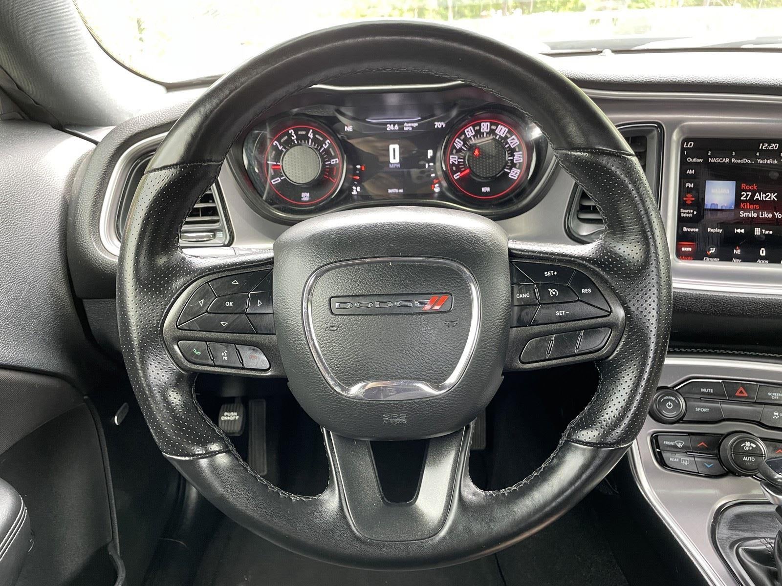 2022 Dodge Challenger SXT