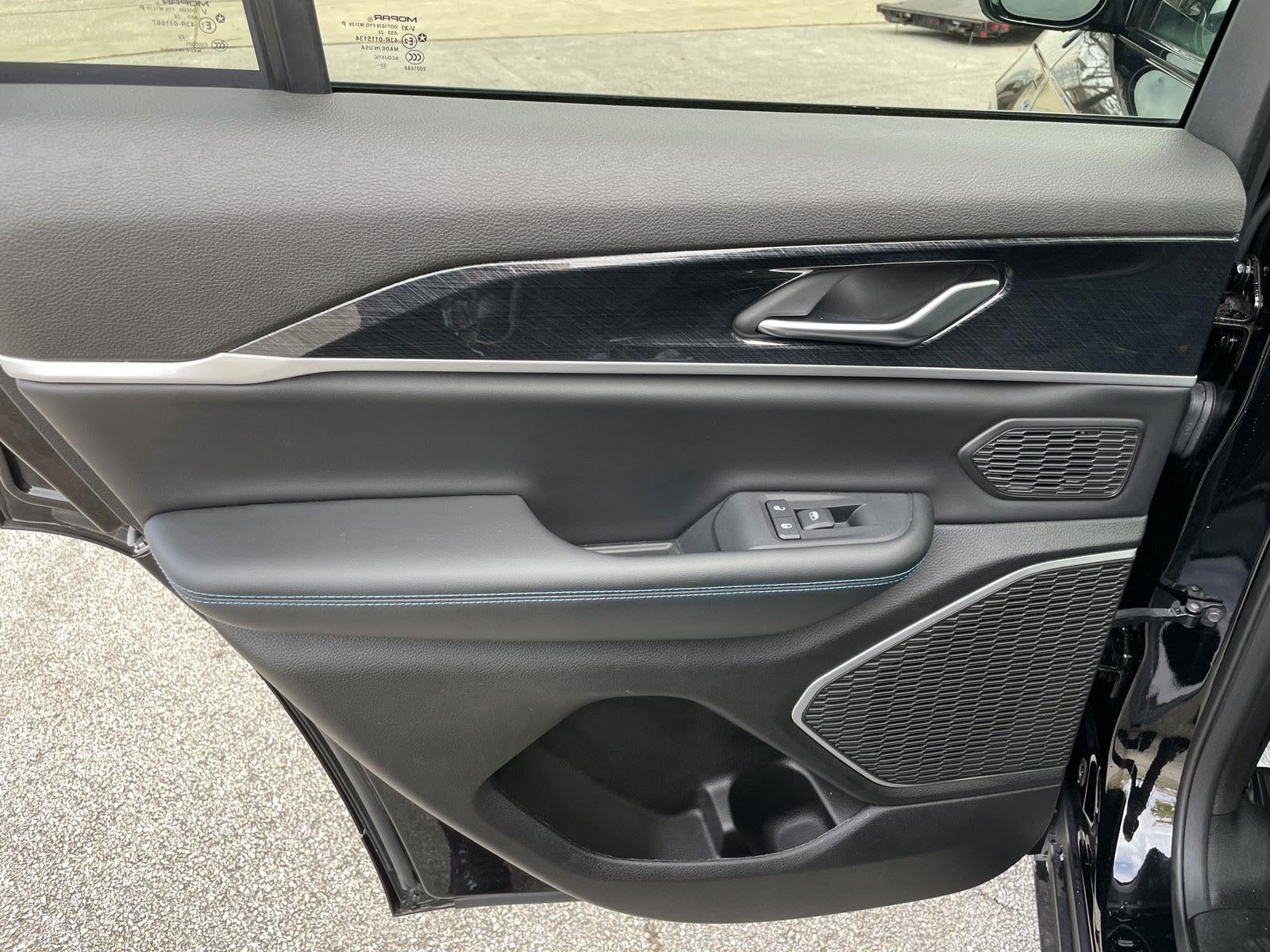 2022 Jeep Grand Cherokee 4xe Trailhawk