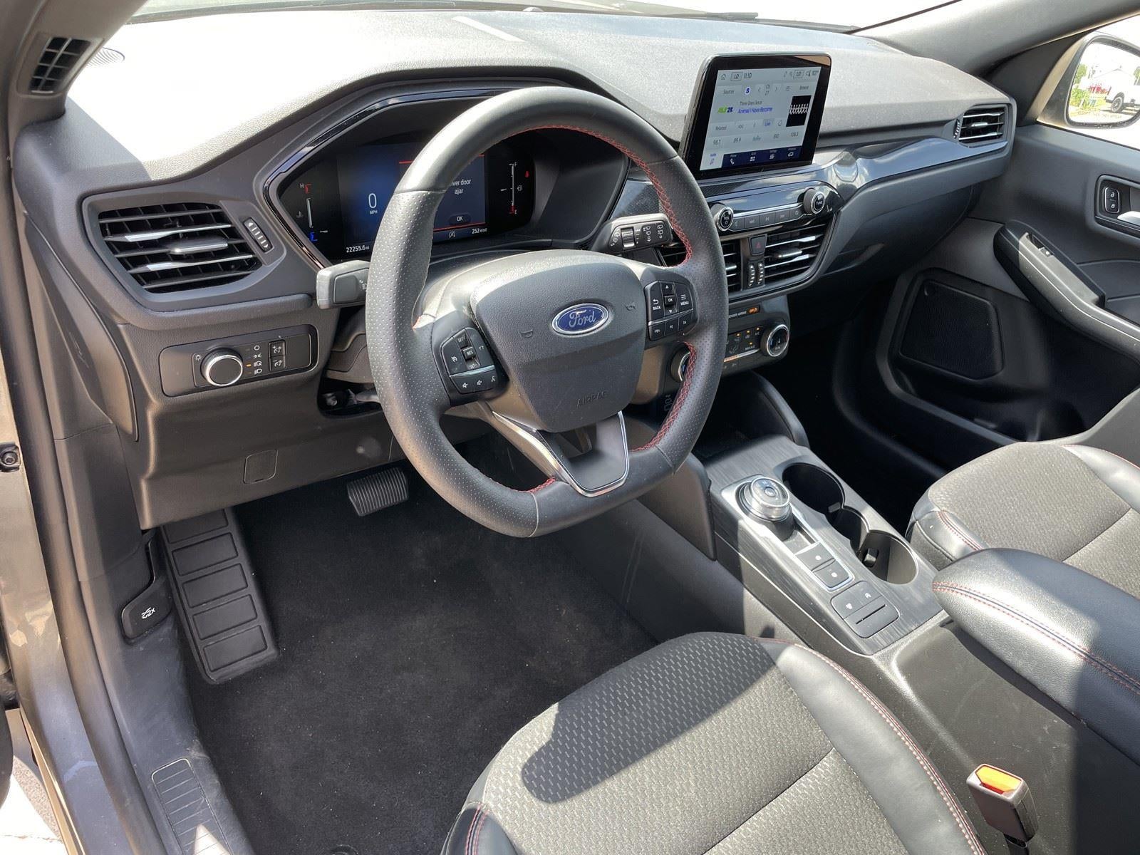 2025 Ford Escape ST-Line