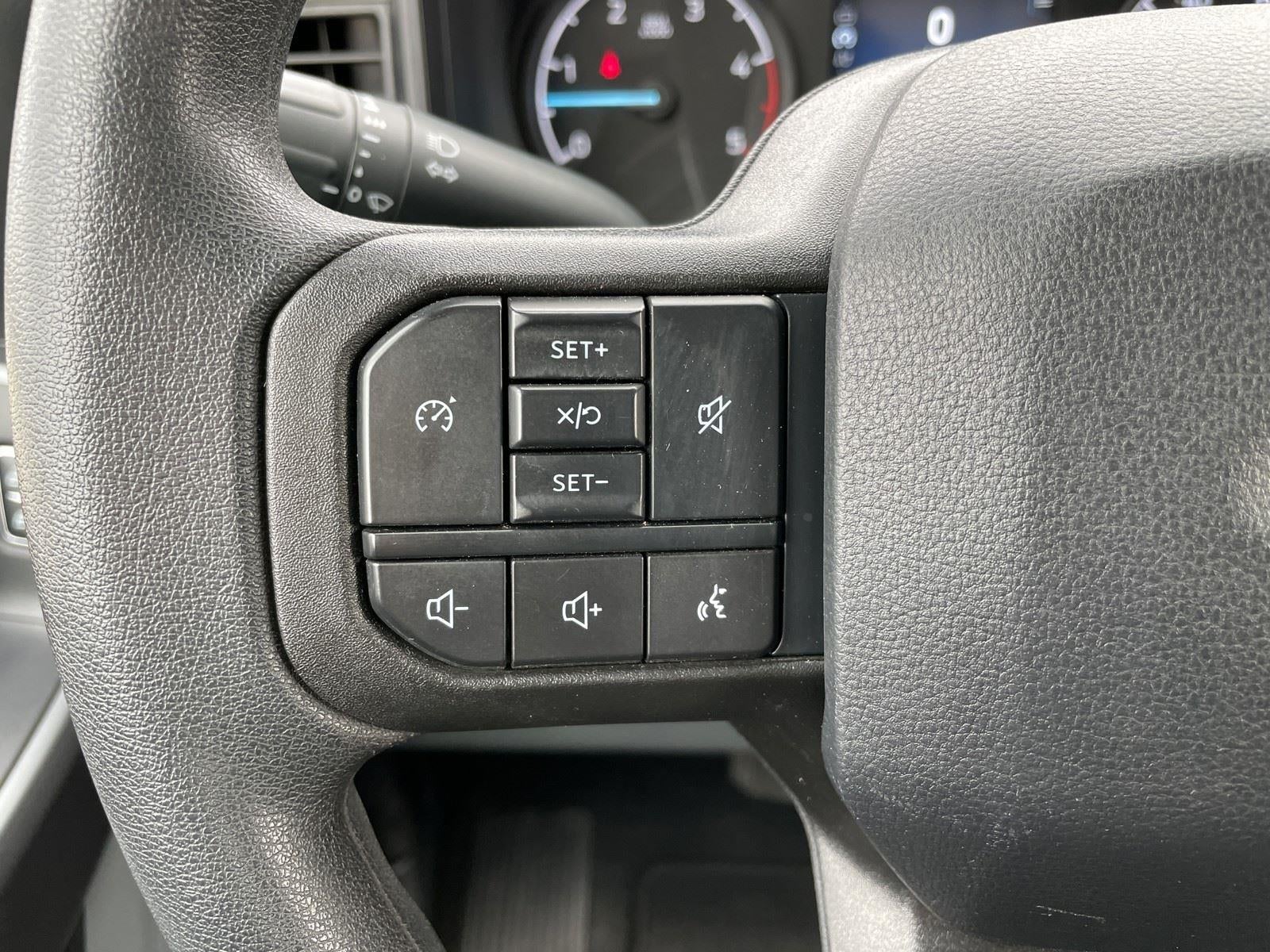 2025 Ford Super Duty F-350 DRW XLT