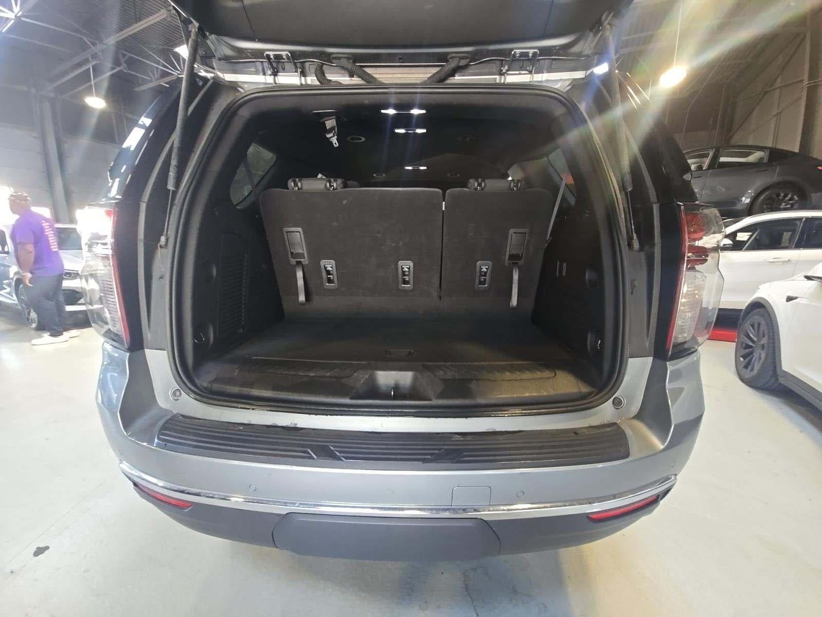2023 Chevrolet Tahoe LS