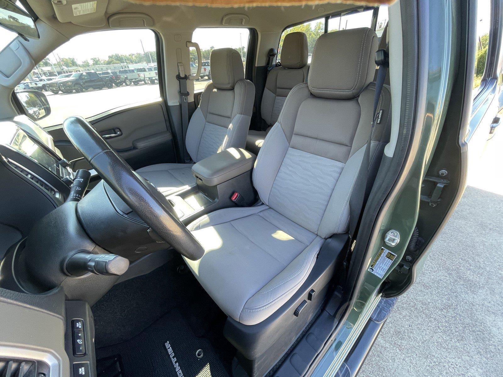 2023 Nissan Frontier SV