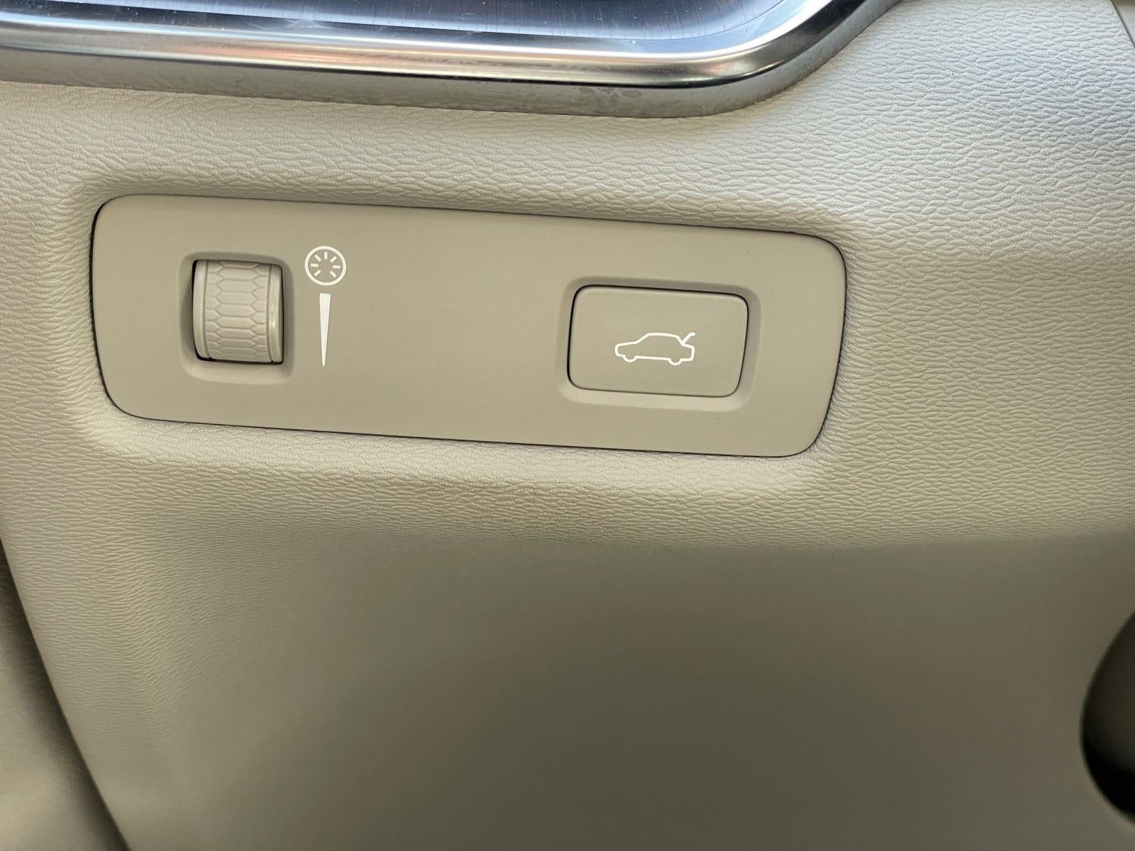 2020 Volvo S60 Momentum