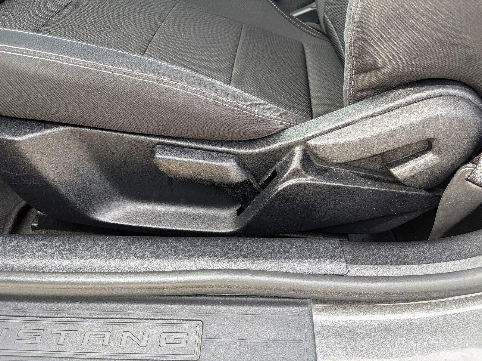 2016 Ford Mustang V6