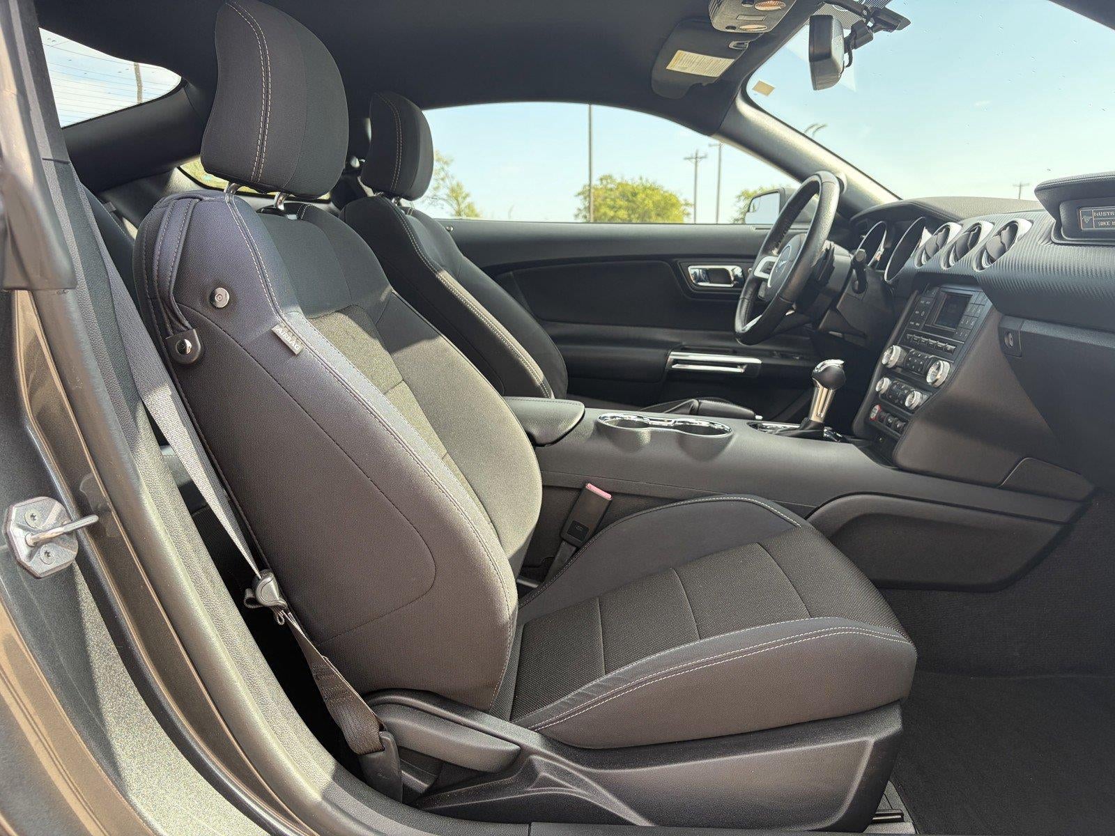 2016 Ford Mustang V6