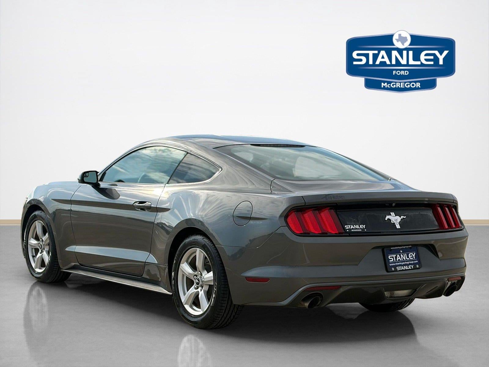2016 Ford Mustang V6