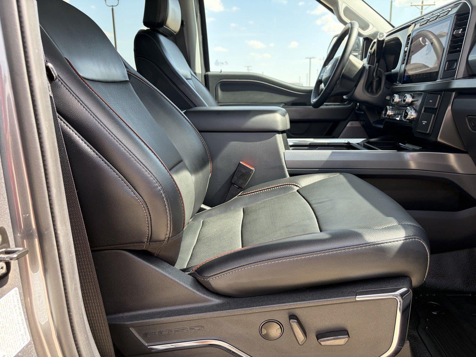 2024 Ford Super Duty F-250 Srw LARIAT