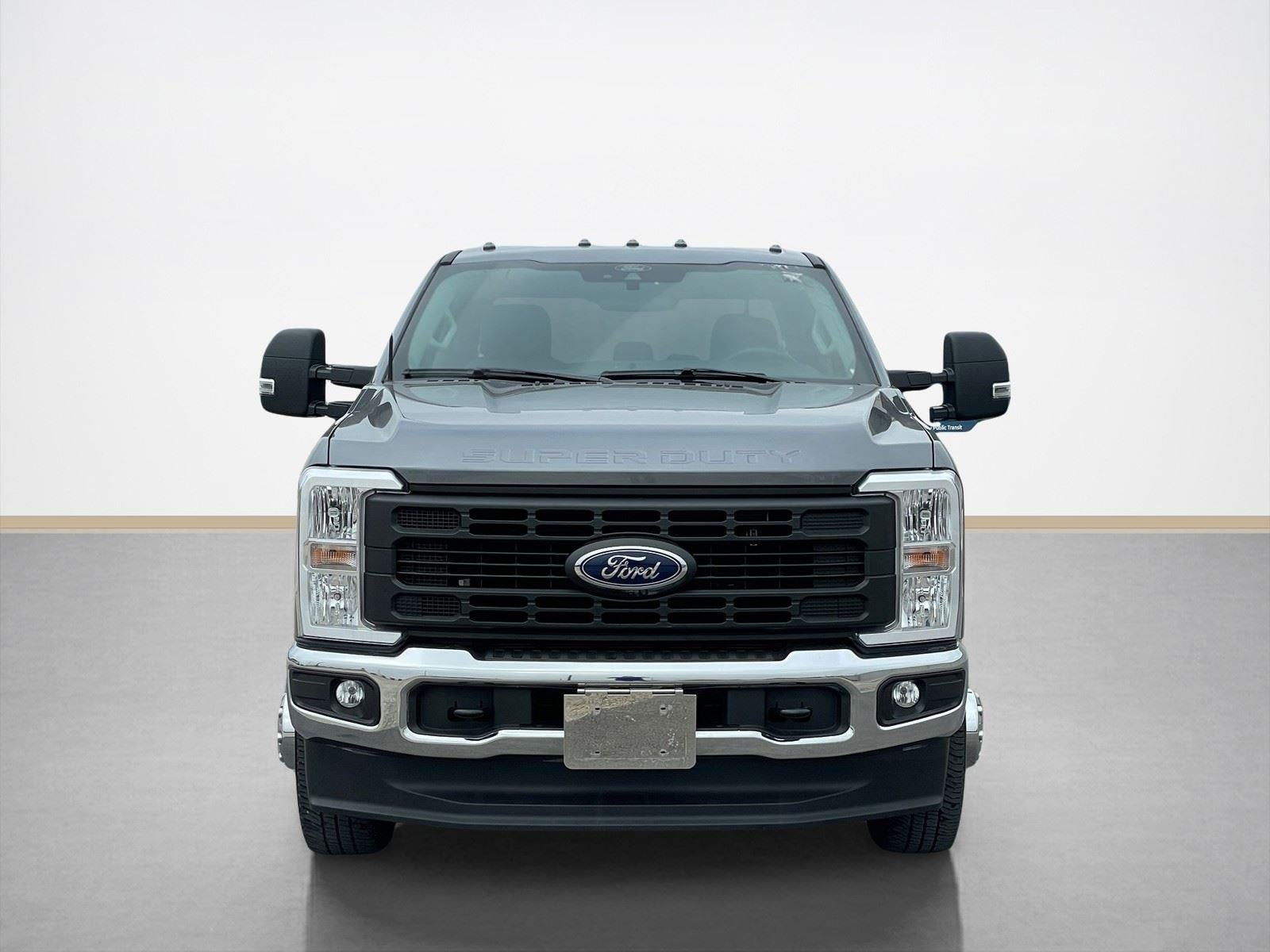 2024 Ford Super Duty F-350 DRW XL
