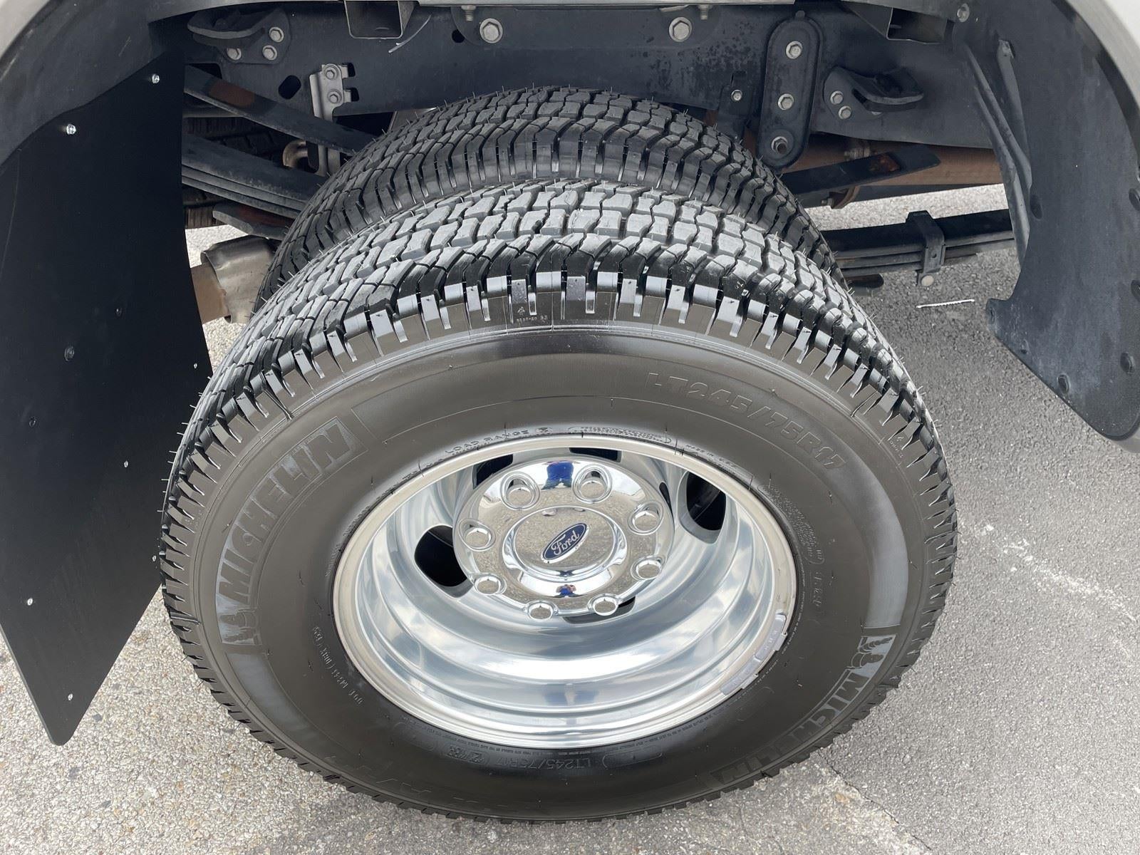 2024 Ford Super Duty F-350 DRW XL