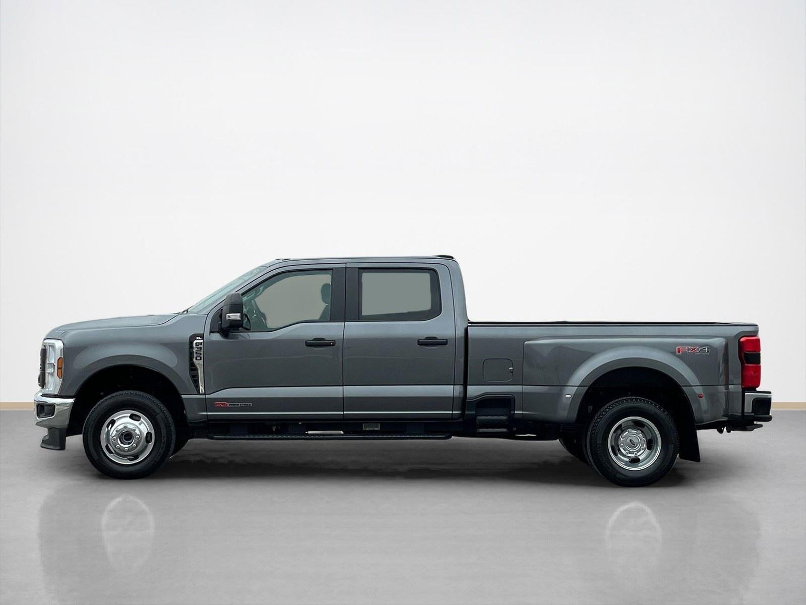 2024 Ford Super Duty F-350 DRW XL