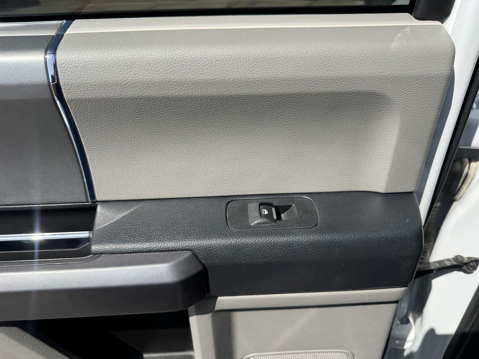 2022 Ford Super Duty F-350 DRW XLT