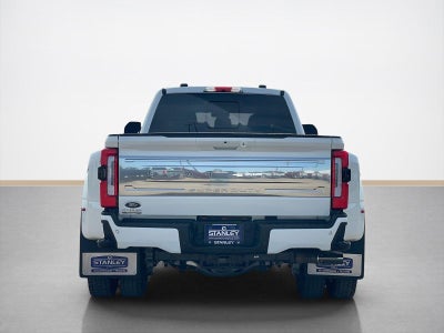 2025 Ford Super Duty F-450 DRW Platinum