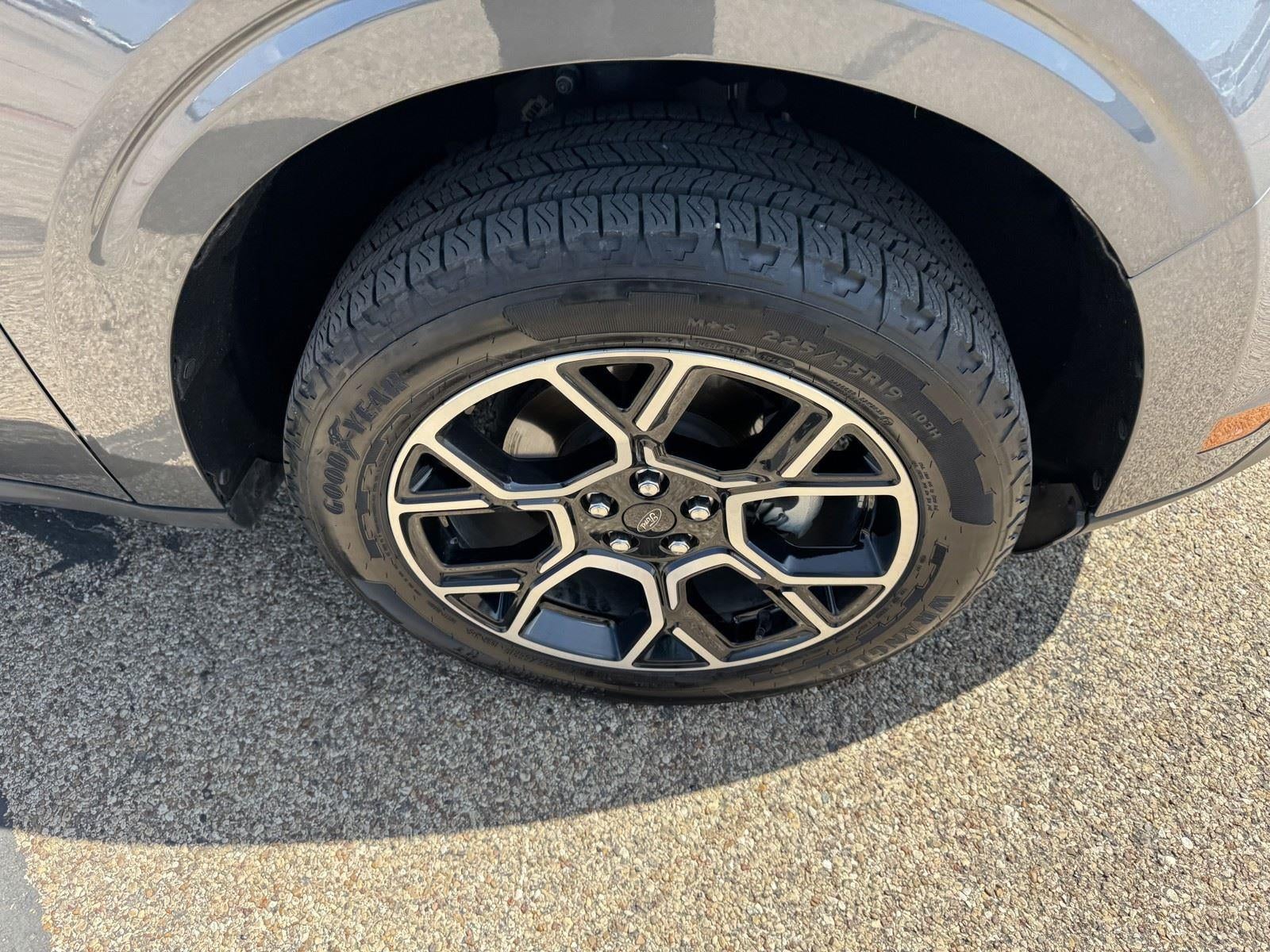 2025 Ford Maverick LARIAT