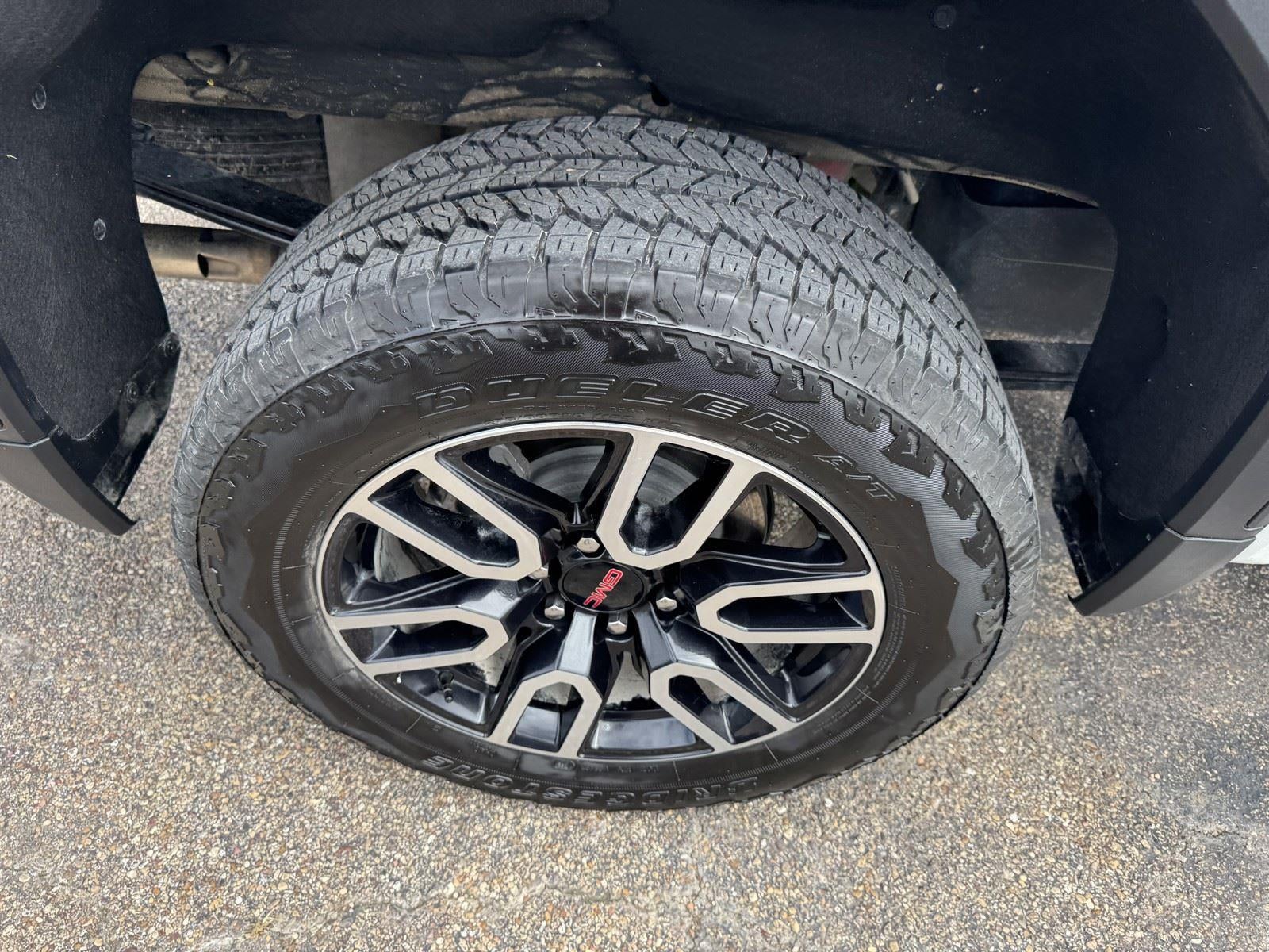 2025 GMC Sierra 1500 AT4