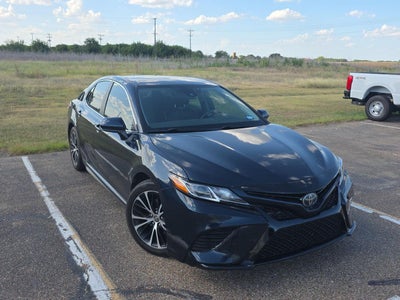 2020 Toyota Camry SE