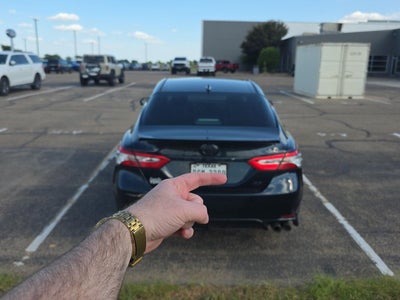 2020 Toyota Camry SE