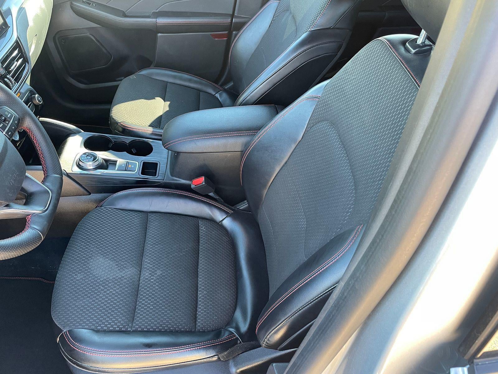 2023 Ford Escape ST-Line Select