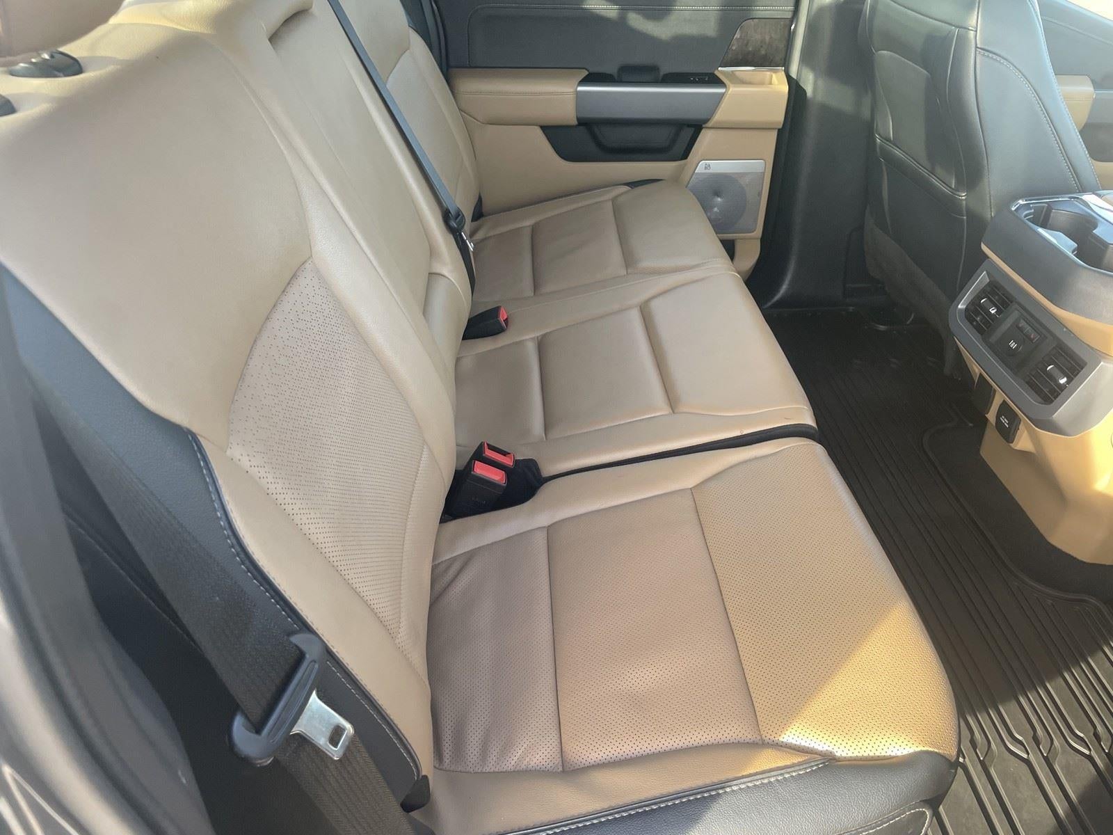 2023 Ford Super Duty F-250 SRW LARIAT