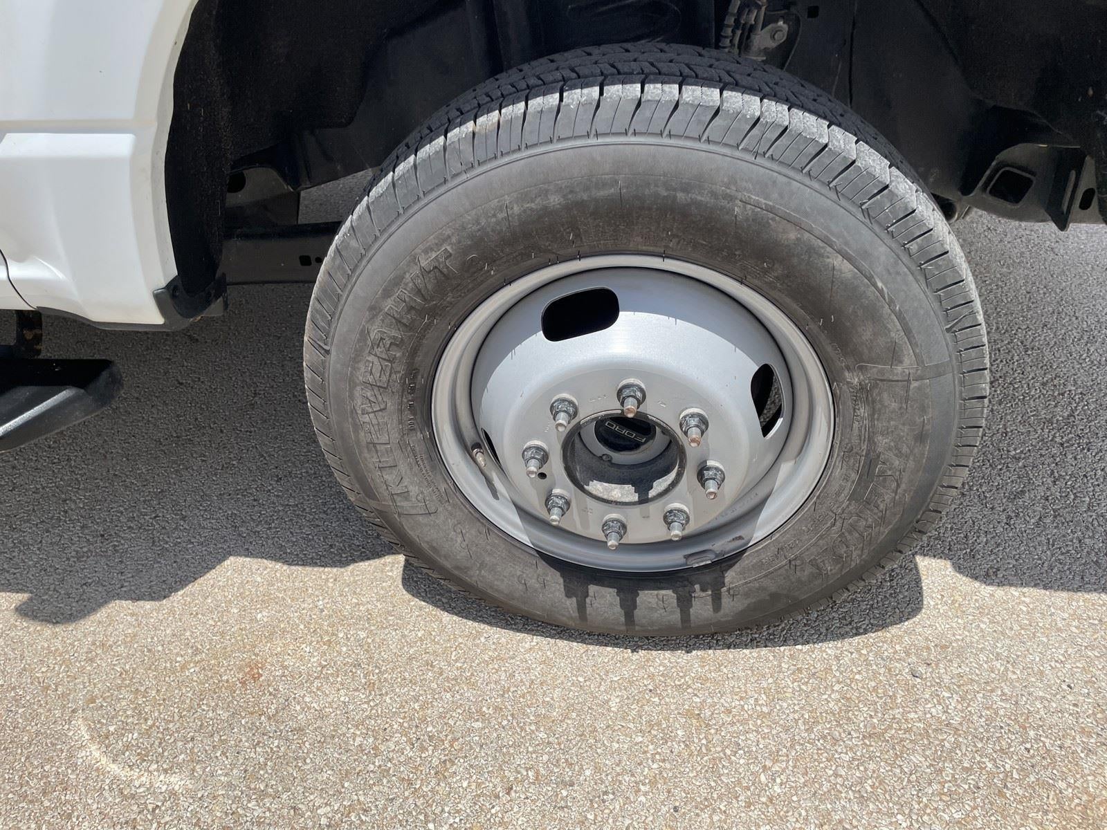 2025 Ford Super Duty F-350 DRW XL