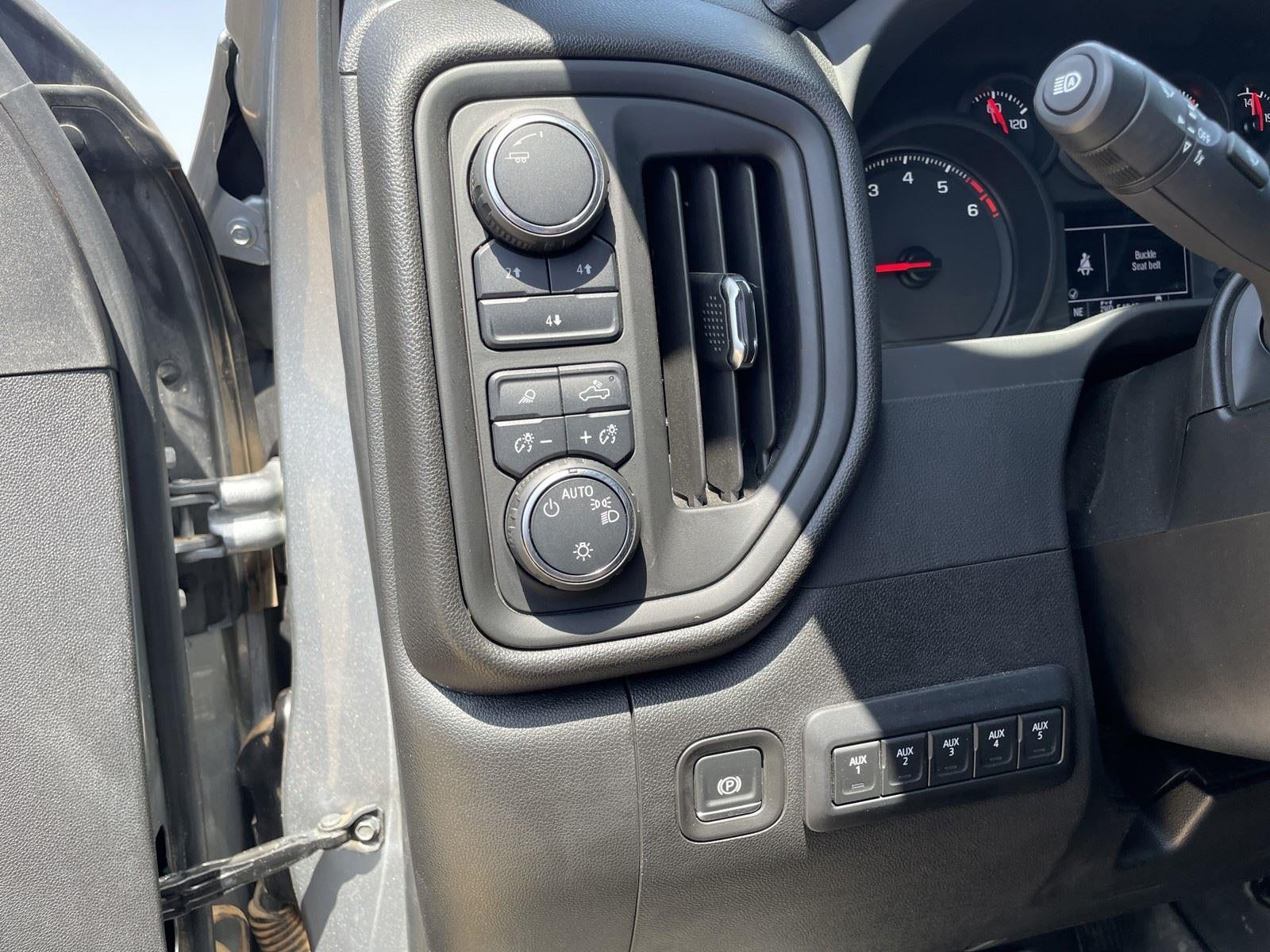 2025 Chevrolet Silverado 2500HD Custom