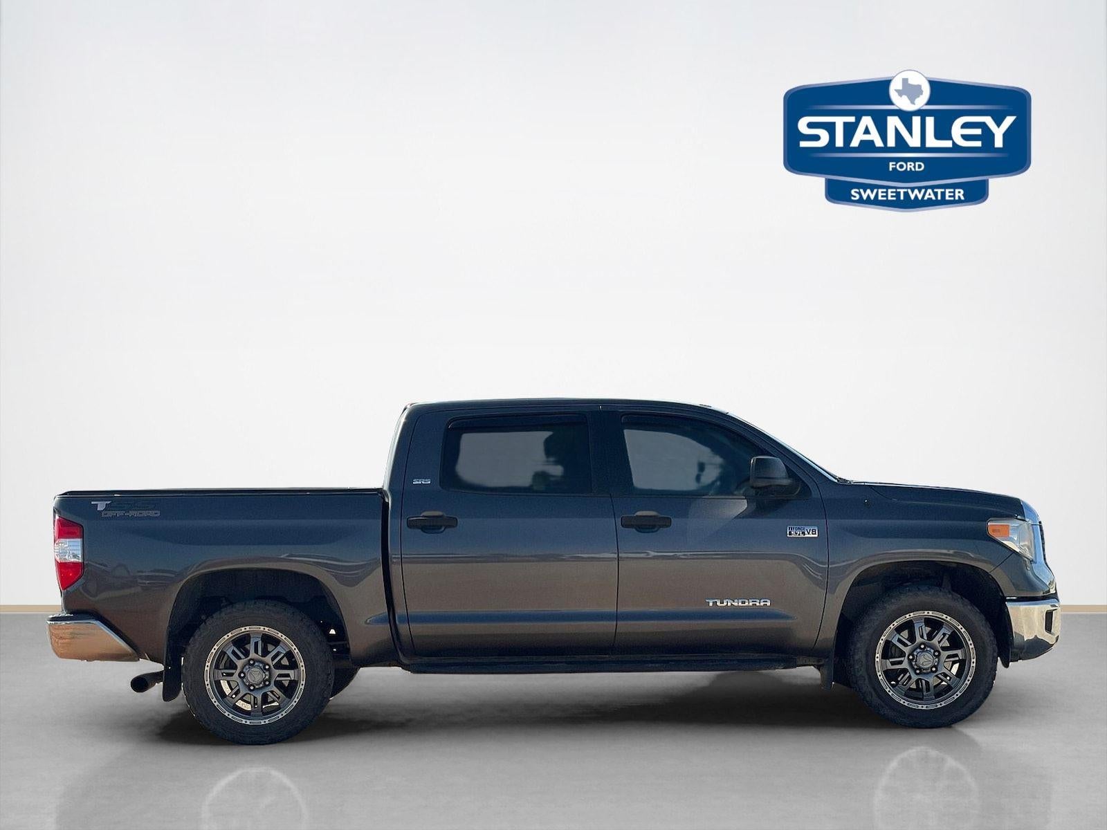 2017 Toyota Tundra SR5
