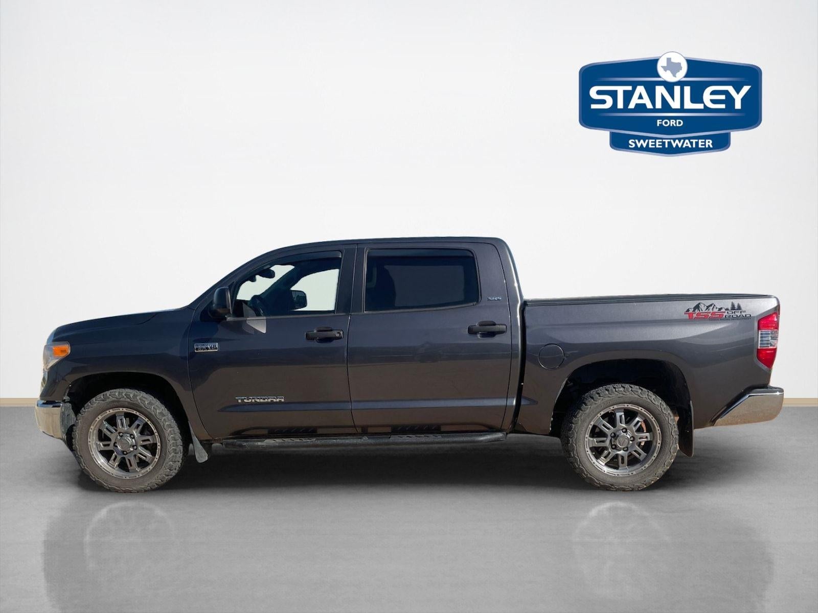 2017 Toyota Tundra SR5