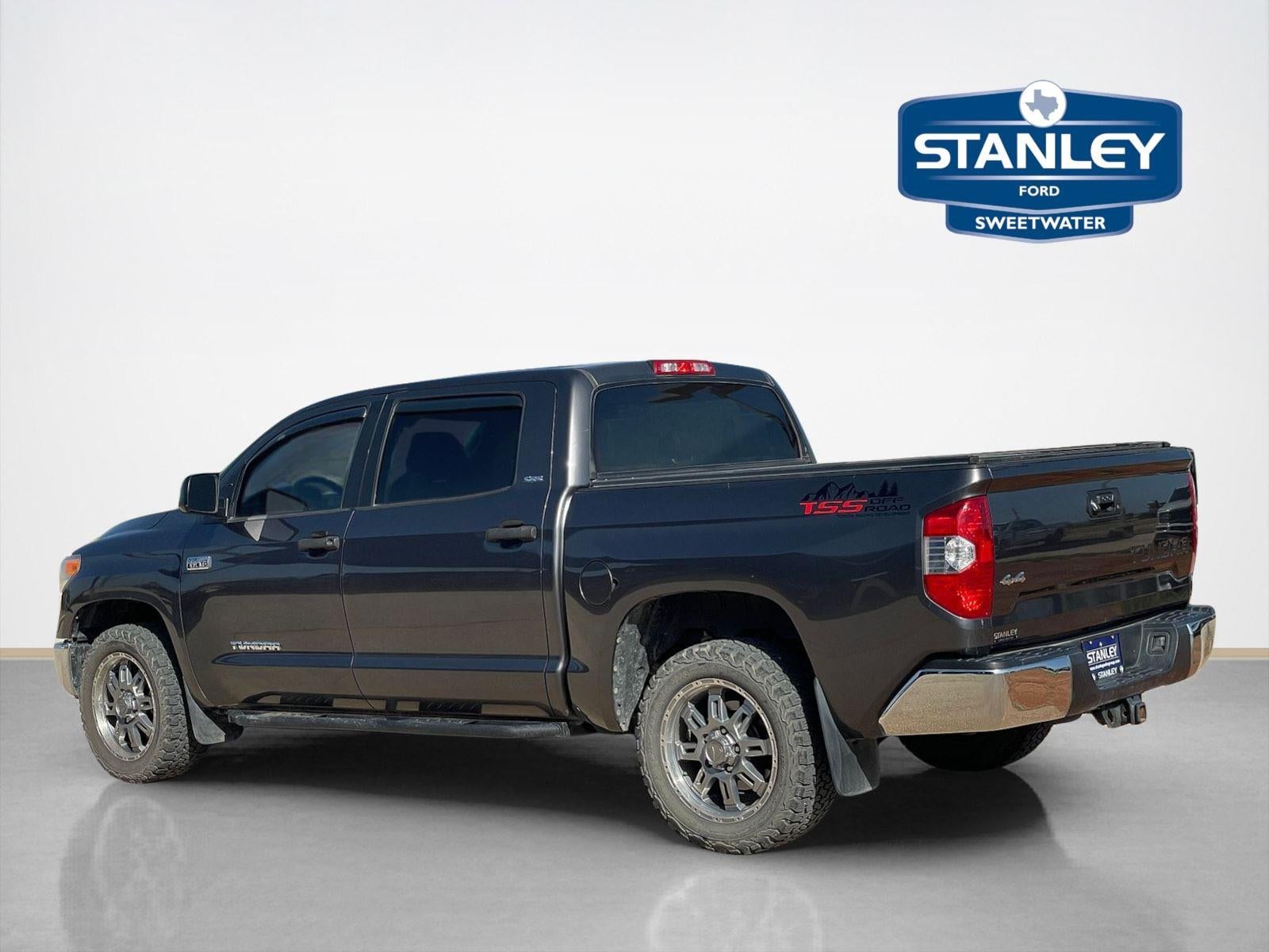 2017 Toyota Tundra SR5
