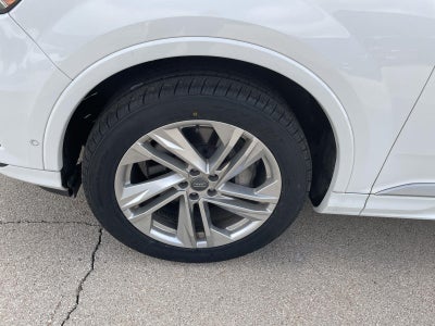 2020 Audi Q7 Premium Plus