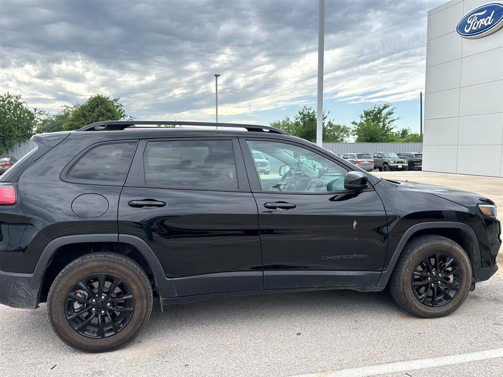 2023 Jeep Cherokee Altitude Lux